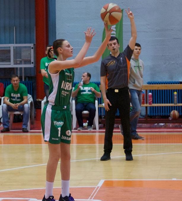 Sara Garić podaj žogo